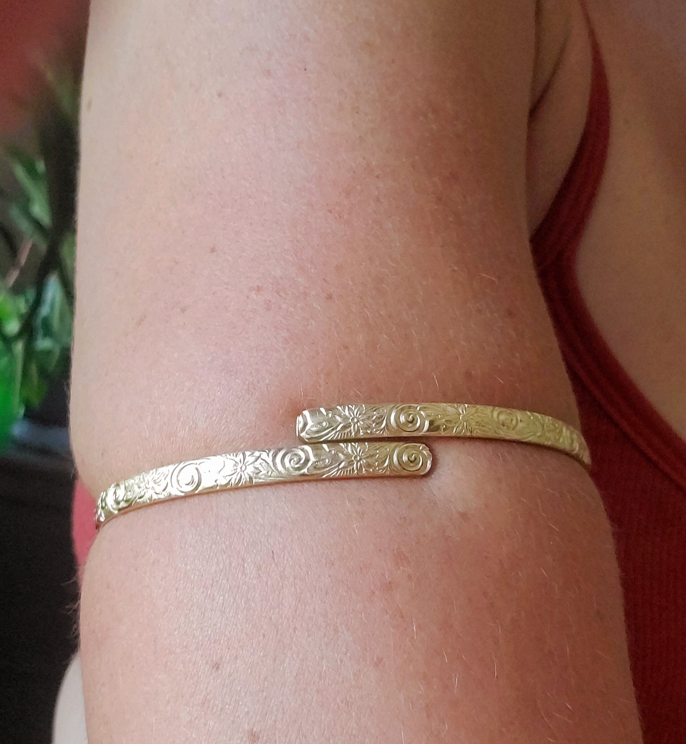 Kanoa Hawaiian Heirloom Arm Cuff - Plumeria Wave Design - Handcrafted Fine Jewelry by ShellDance Designs, Kona Hawaii