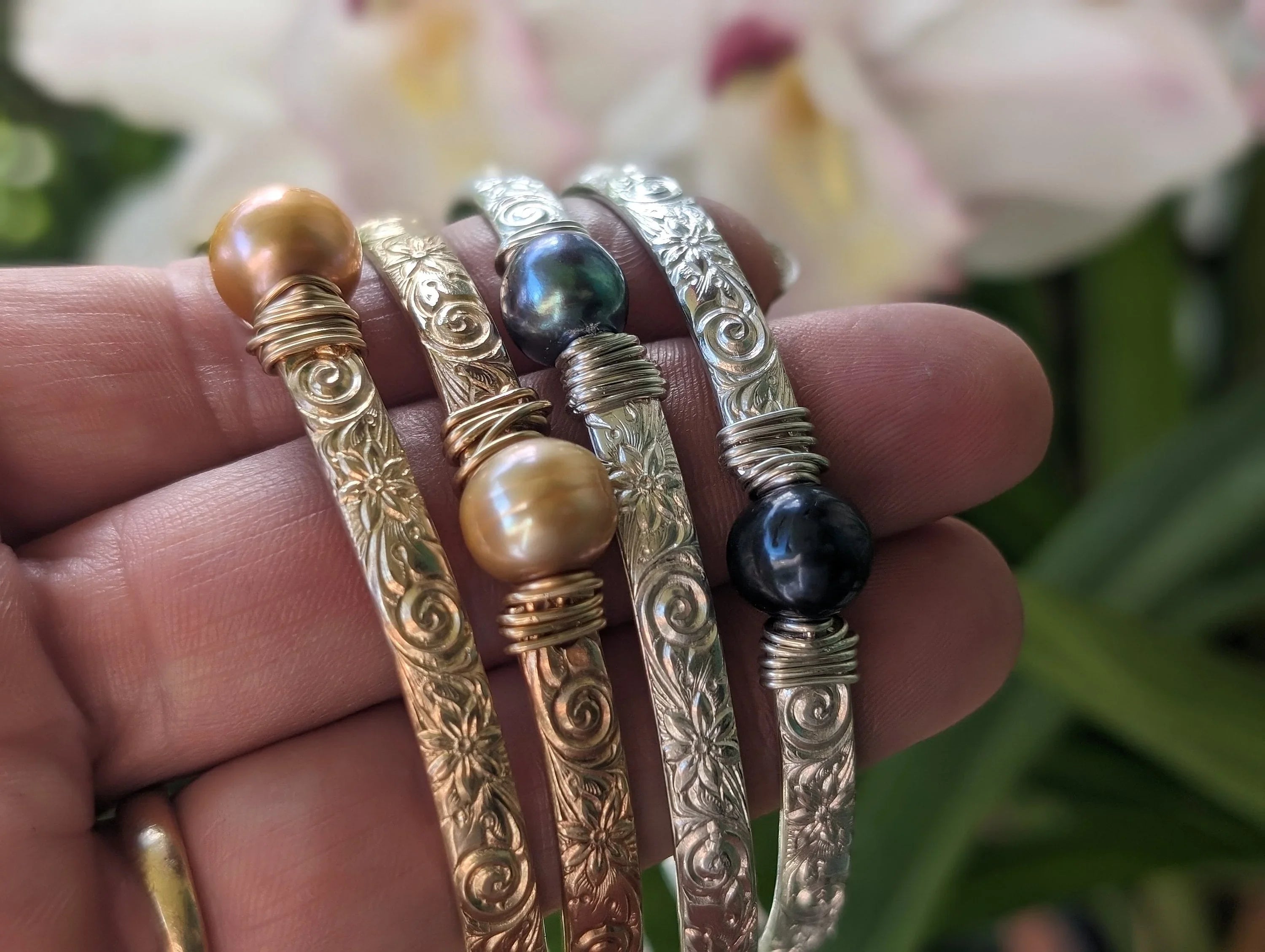 Kaiwi Custom Hawaiian Bangle - 14k Gold Filled Or Sterling Silver - Handcrafted Fine Jewelry by ShellDance Designs, Kona Hawaii