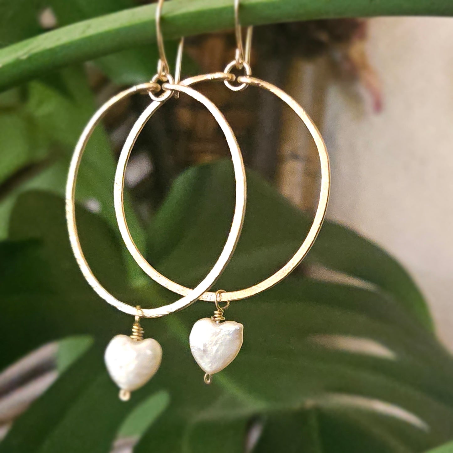 Hoop earrings with Mother of Pearl Hearts